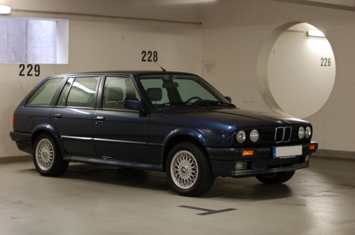 BMW 3 Series Touring E30 1988