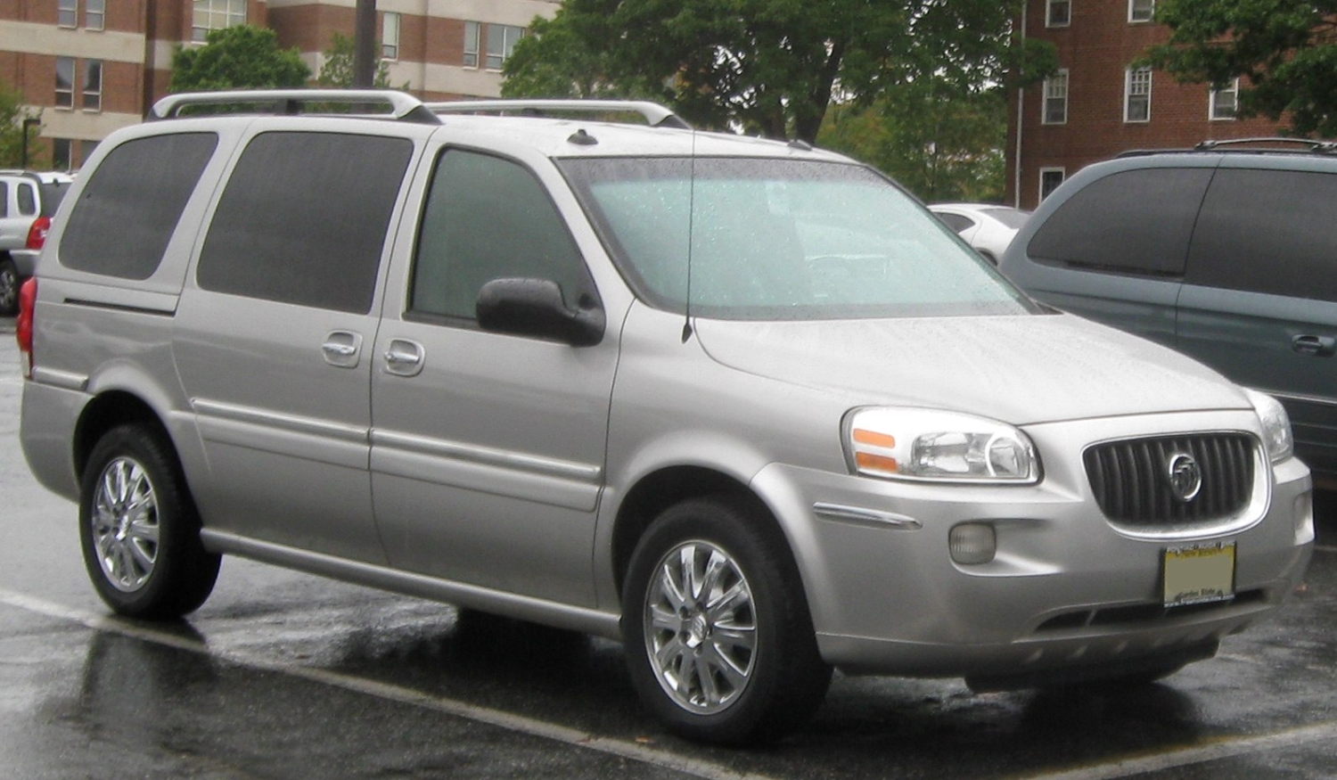 Buick Terraza 2004 3.5 i V6 4WD (203 CV) Buick Terraza 2004 3.5 i V6 4WD (203 CV)