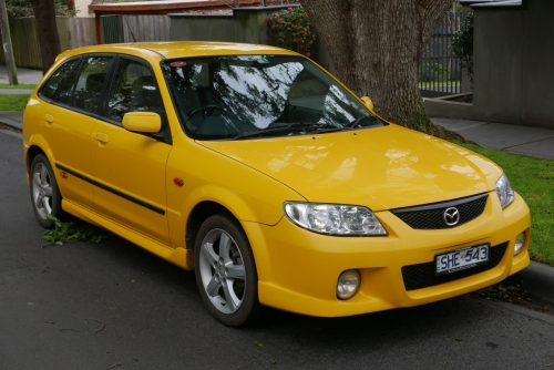 Mazda 323 F VI BJ 2000