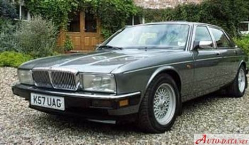 Daimler XJ 40 81