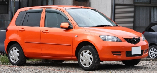 Mazda Demio DY 2003