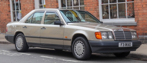 Mercedes-Benz W124 1985
