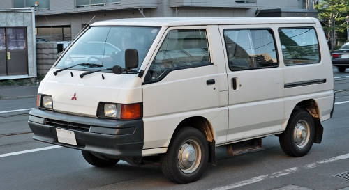 Mitsubishi Delica L300 1986