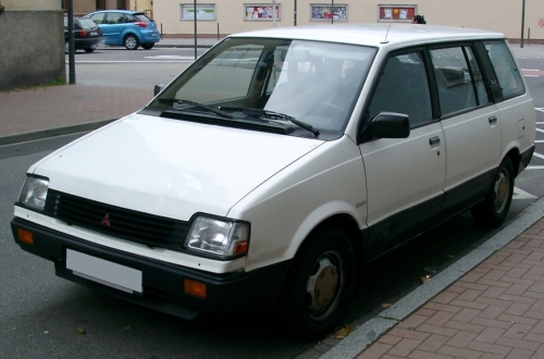 Mitsubishi Space Wagon I 1986