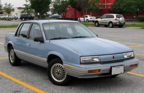 Oldsmobile Cutlass Calais 1988