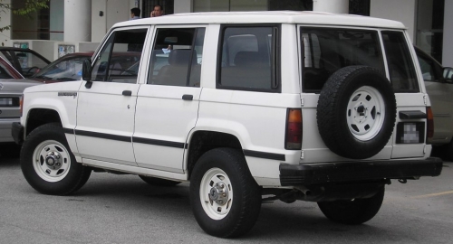 Isuzu Trooper UBS 1988