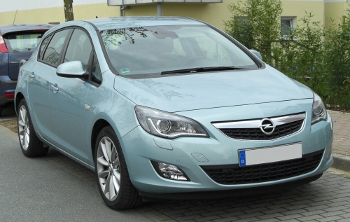 Opel Astra J 2009