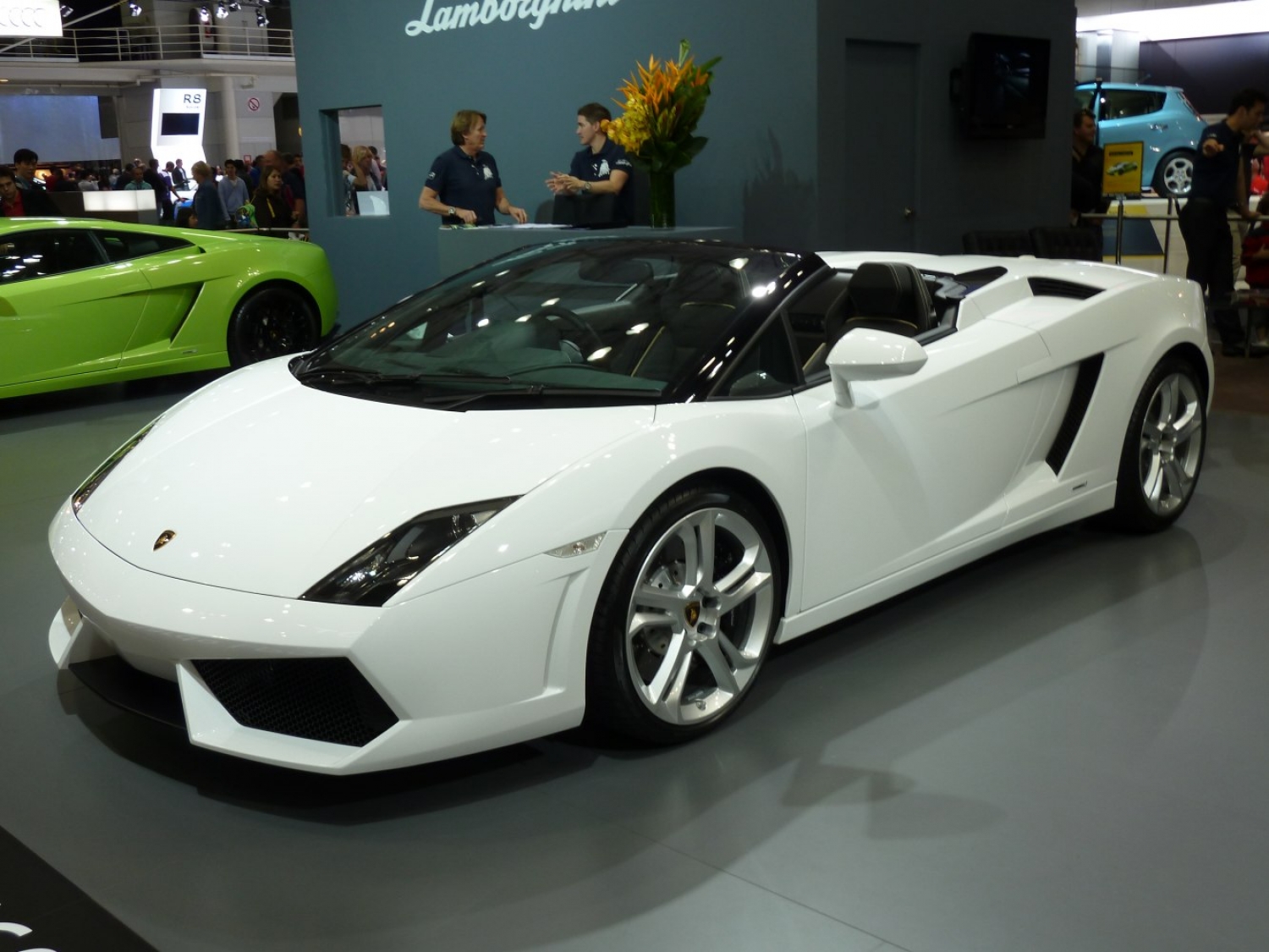 Lamborghini Gallardo LP 560-4 Spyder 2009 5.2 V10 (560 CH) AWD E-Gear Lamborghini Gallardo LP 560-4 Spyder 2009 5.2 V10 (560 CH) AWD E-Gear