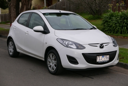 Mazda 2 II DE 2010