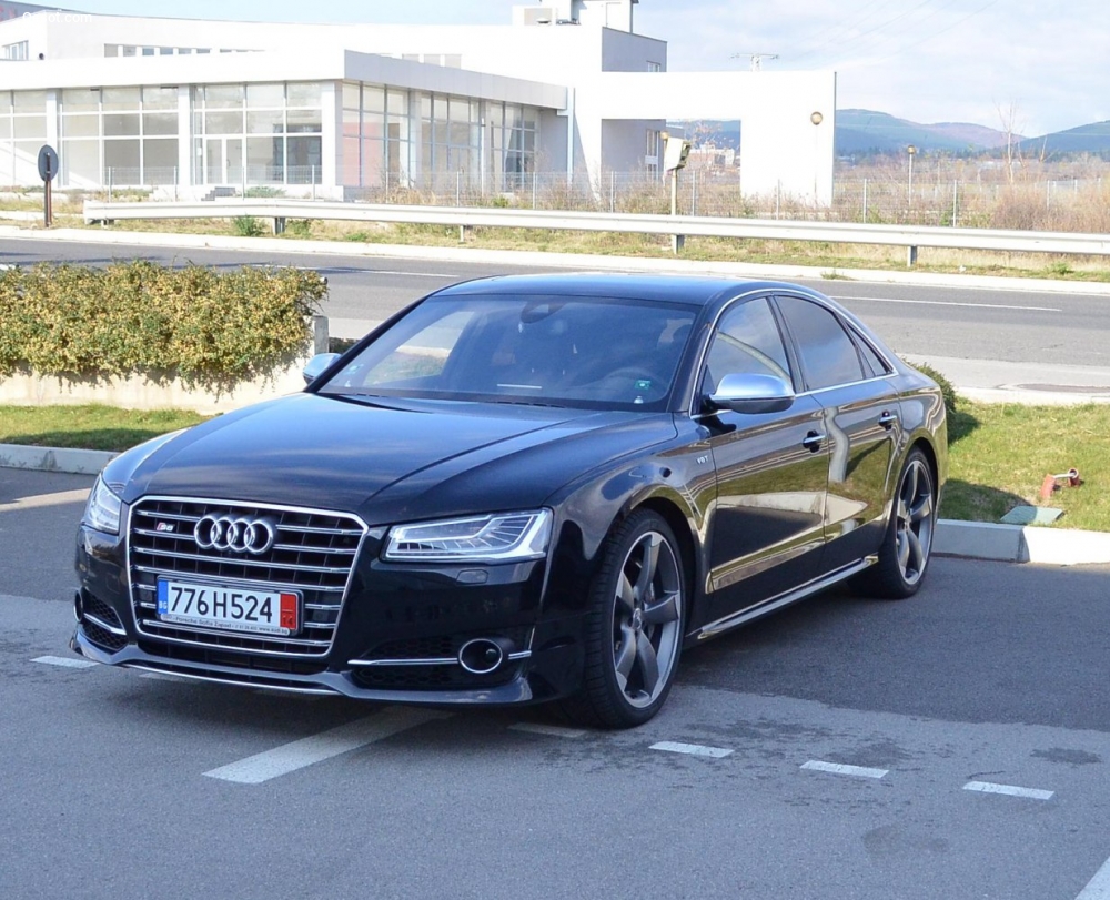 Audi S8 D4 2015 4.0 TFSI COD V8 plus (605 bg) quattro Tiptronic Audi S8 D4 2015 4.0 TFSI COD V8 plus (605 bg) quattro Tiptronic