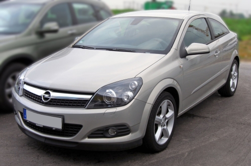 Opel Astra H GTC 2005