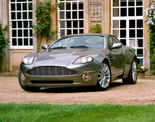Aston Martin V12 Vanquish