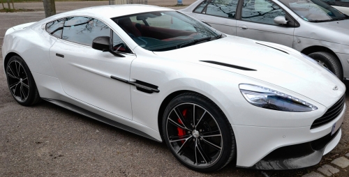 Aston Martin Vanquish II 2012