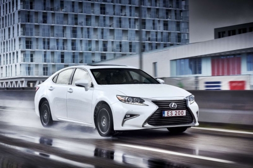 Lexus ES VI XV60 2015