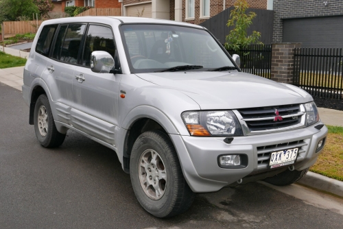 Mitsubishi Pajero III 2000