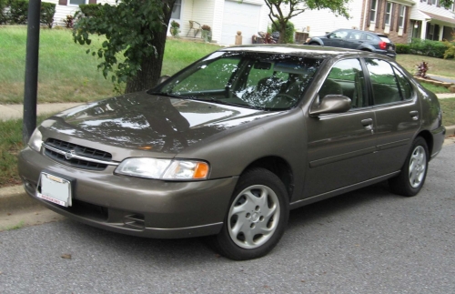 Nissan Altima II 1998