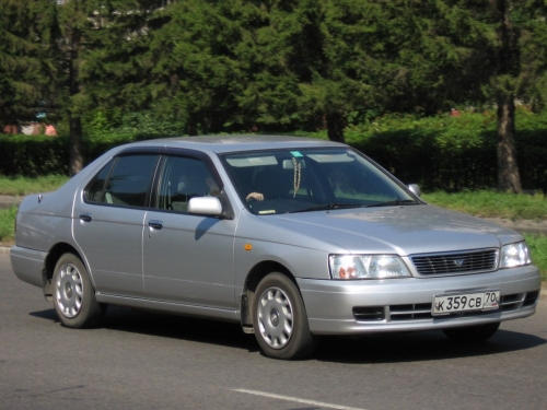 Nissan Bluebird U14 1997