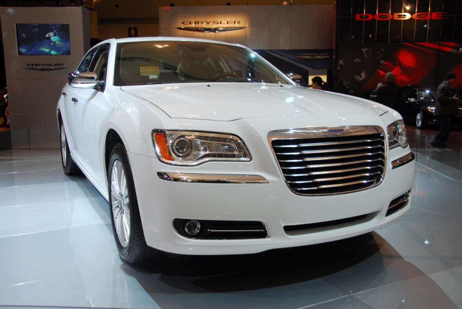Chrysler 300 2 2012 SRT8 6.4 HEMI V8 (470 KM) Automatic Chrysler 300 2 2012 SRT8 6.4 HEMI V8 (470 KM) Automatic
