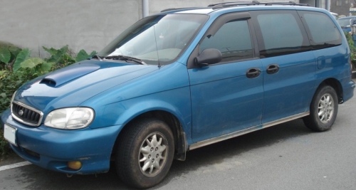 Kia Carnival I UP-GQ 1999