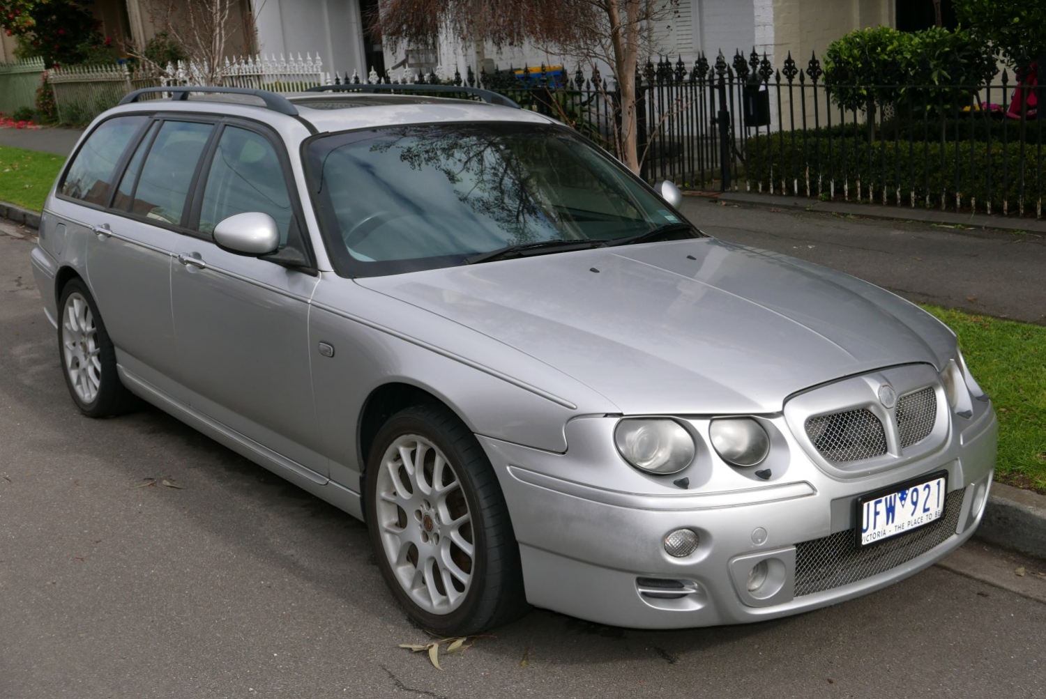 MG ZT-T 2003 2.5 i V6 24V (177 CH) MG ZT-T 2003 2.5 i V6 24V (177 CH)