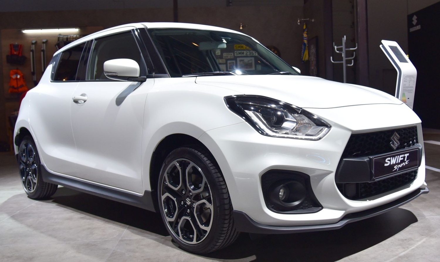 Suzuki Swift 4 2017 1.0 (112 PS) SHVS Suzuki Swift 4 2017 1.0 (112 PS) SHVS