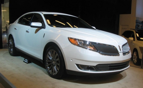 Lincoln MKS I 2012