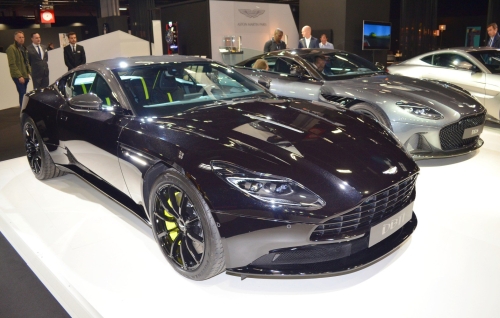 Aston Martin DB11 2017