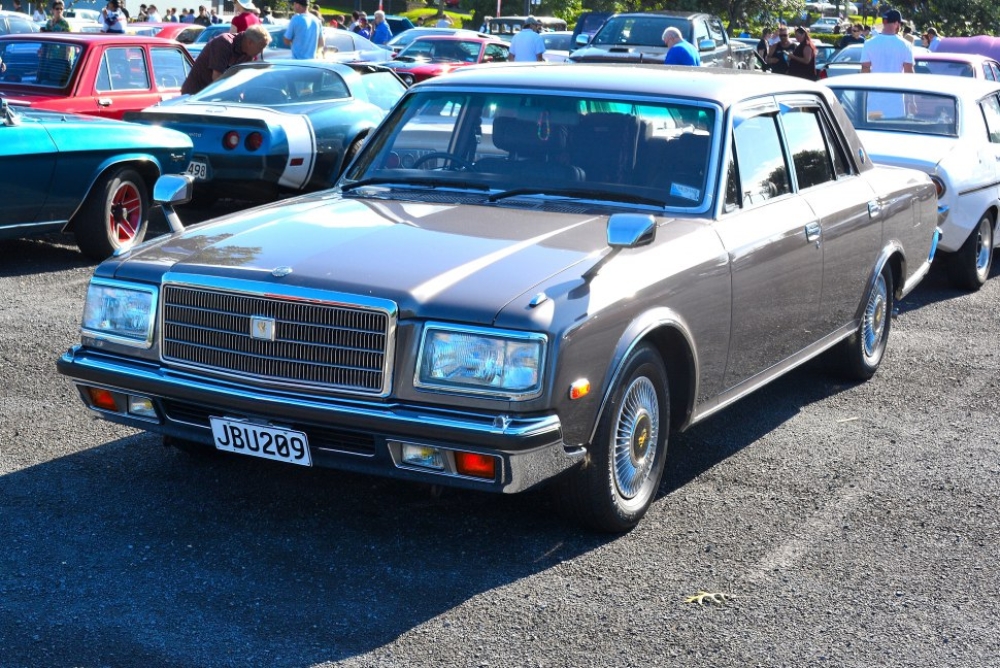 Toyota Century 1 VG45 1990 4.0 i (165 Hp) Toyota Century 1 VG45 1990 4.0 i (165 Hp)