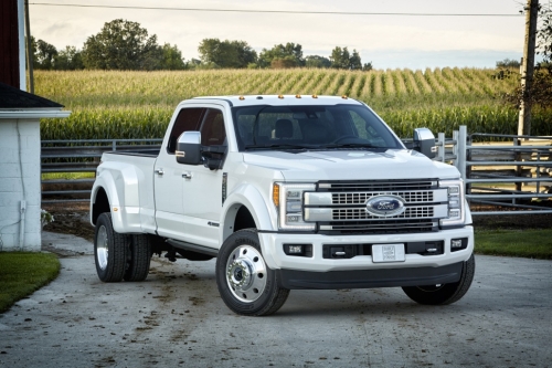 Ford F-450 Super Duty IV Crew Cab
