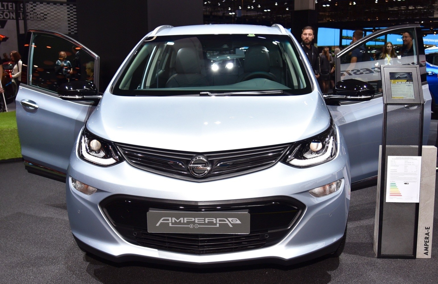 Opel Ampera-e 2016 60 kWh (204 hv) Opel Ampera-e 2016 60 kWh (204 hv)