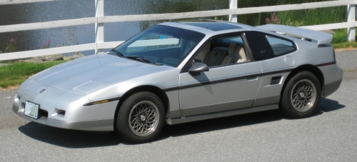 Pontiac Fiero 1983