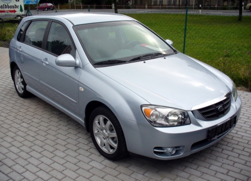 Kia Cerato I Hatchback 2004