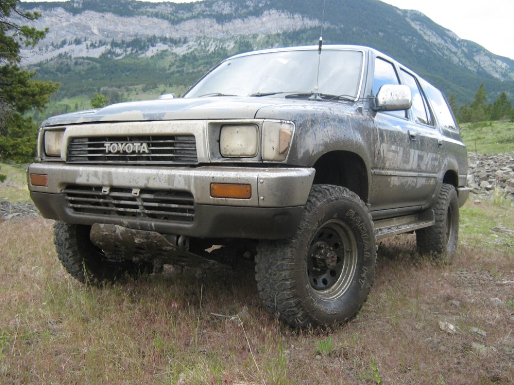 Toyota Hilux Surf 1988 3.0 D (130 Hp) Automatic Toyota Hilux Surf 1988 3.0 D (130 Hp) Automatic