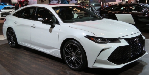 Toyota Avalon V XX50 2018