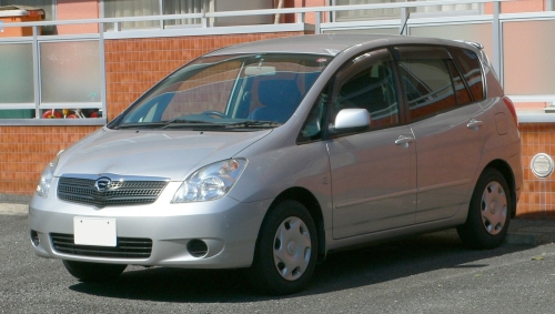 Toyota Corolla Spacio IX E120 E130 2001