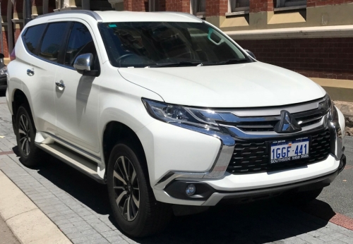 Mitsubishi Pajero Sport III 2016