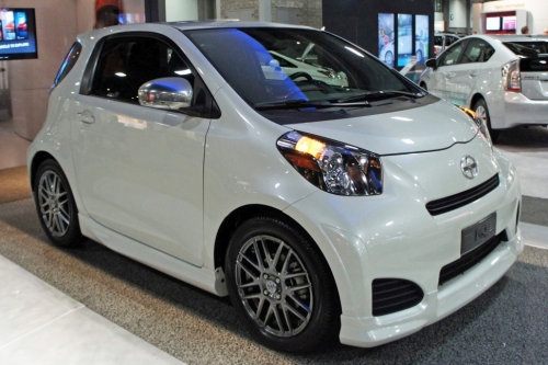 Scion iQ 2010