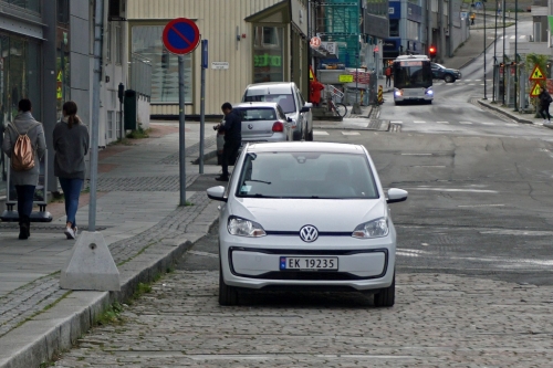 Volkswagen e-Up 2016