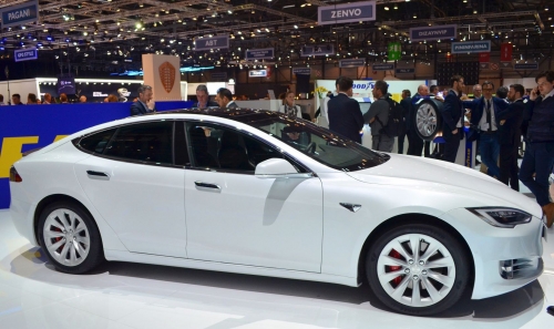 Tesla Model S 2016