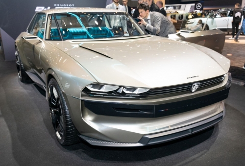 Peugeot e-LEGEND Concept 0