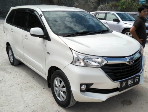 Toyota Avanza II 2015