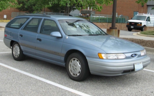 Ford Taurus II Station Wagon 1992