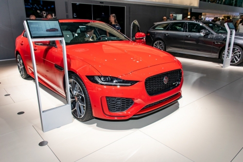 Jaguar XE X760 2019