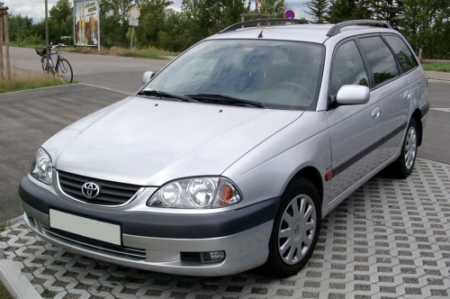 Toyota Avensis  Wagon T22 1999