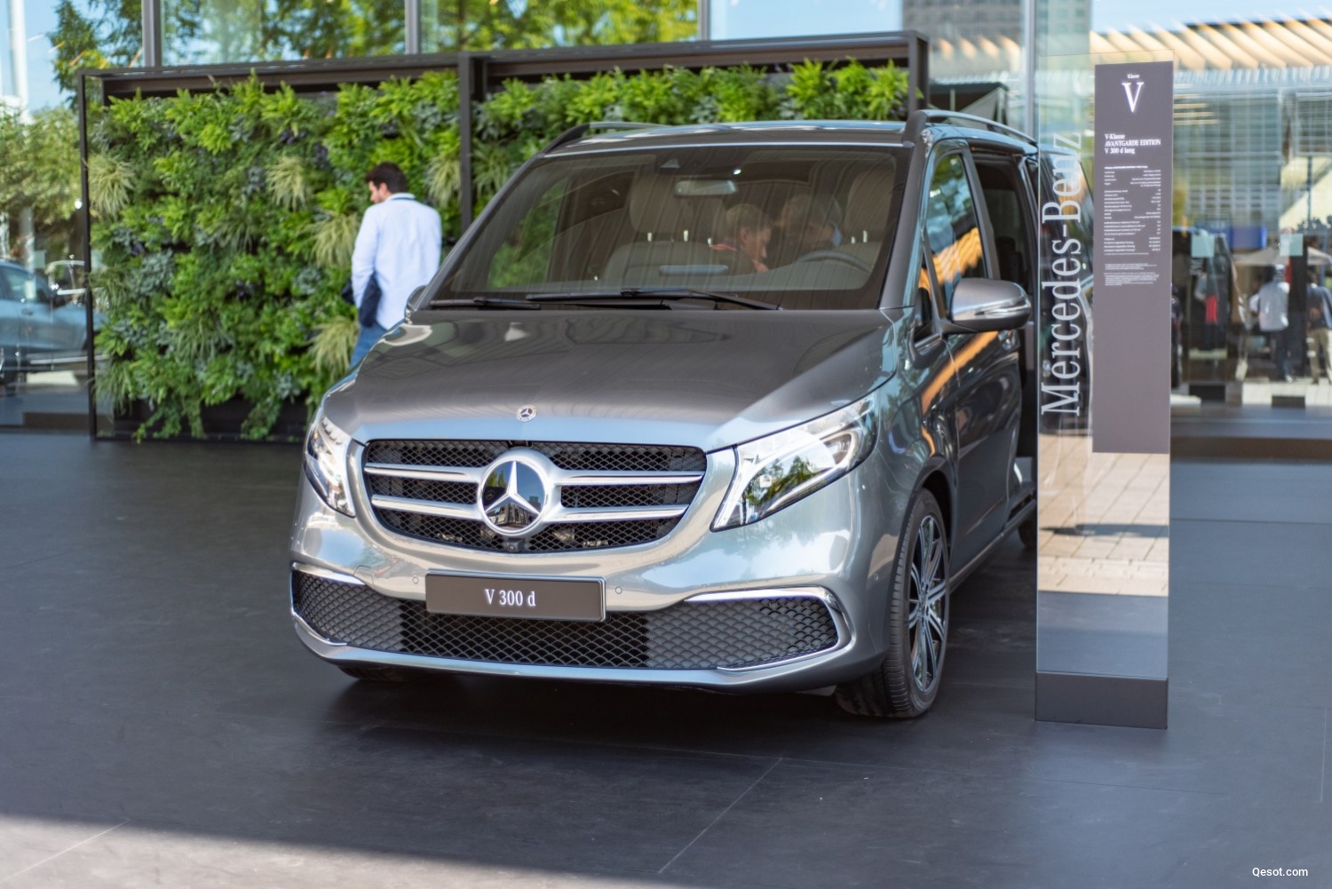 Mercedes-Benz V-class Long 2019 V 300d (239 CH) 4MATIC G-TRONIC Mercedes-Benz V-class Long 2019 V 300d (239 CH) 4MATIC G-TRONIC