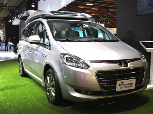 Luxgen V7 2016