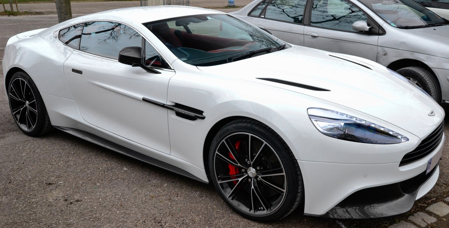 Aston Martin Vanquish 2 2012 6.0 V12 (573 hv) Automatic Aston Martin Vanquish 2 2012 6.0 V12 (573 hv) Automatic