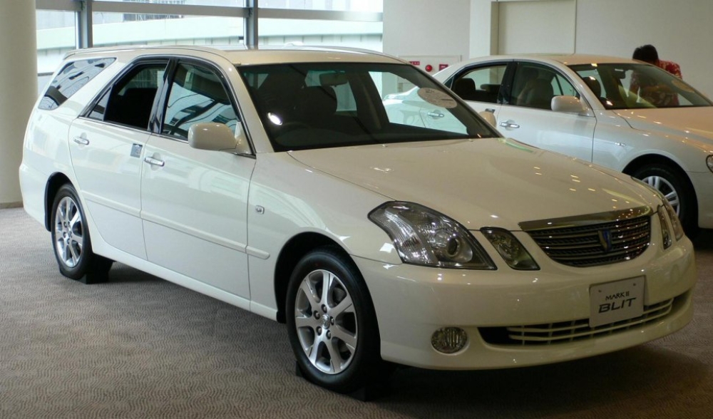 Toyota Mark 2 Wagon Blit 2002 2.5 i 24V (196 PS) Toyota Mark 2 Wagon Blit 2002 2.5 i 24V (196 PS)