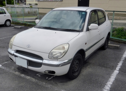 Toyota Duet M10 2000