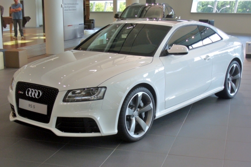 Audi RS 5 Coupe 8T 2010